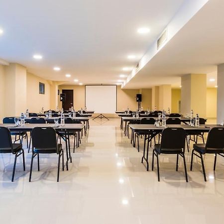 Ribai Hotels - Barranquilla エクステリア 写真