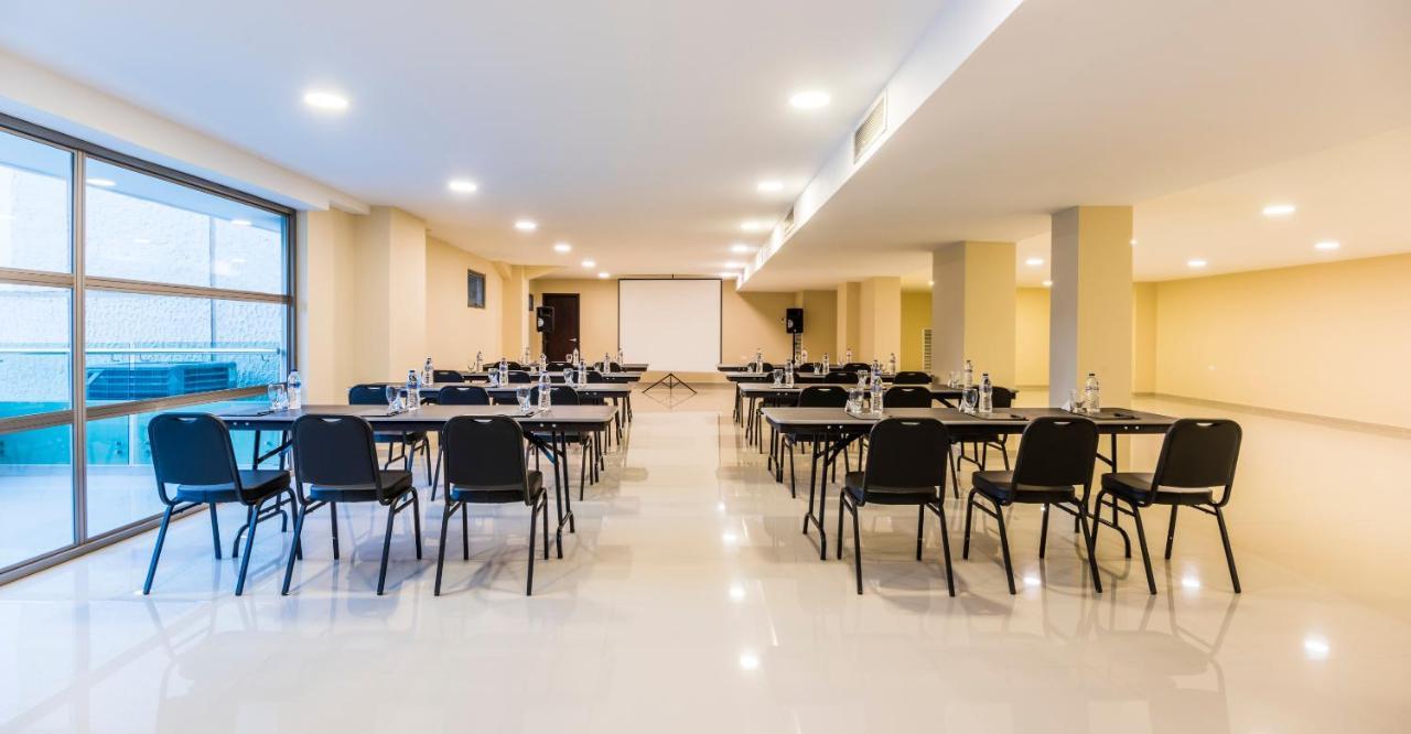 Ribai Hotels - Barranquilla エクステリア 写真